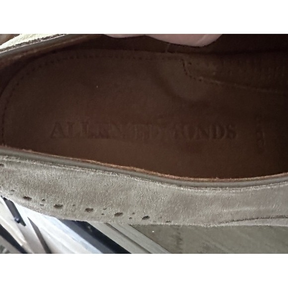 Allen Edmonds LUCCA Italian Loafers Men\'s 9.5 D Beige Suede Slip On Shoes EUC
